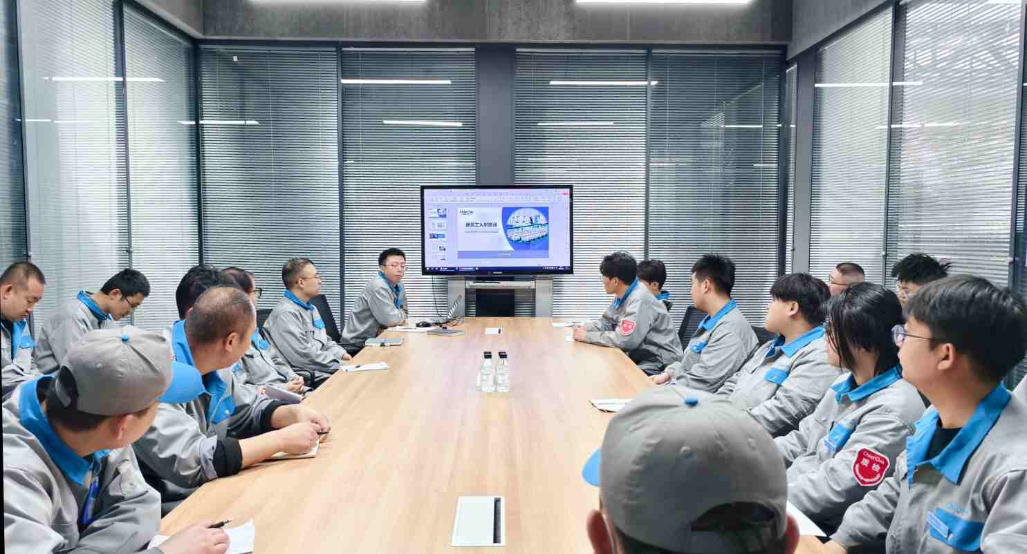 智同科技举行新员工入职培训活动